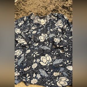 New Lane Bryant flower top size 16